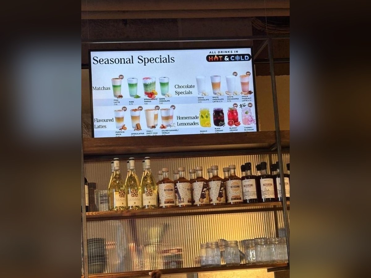 Müller Café & Bäckerei seasonal menu board with a Matchas section